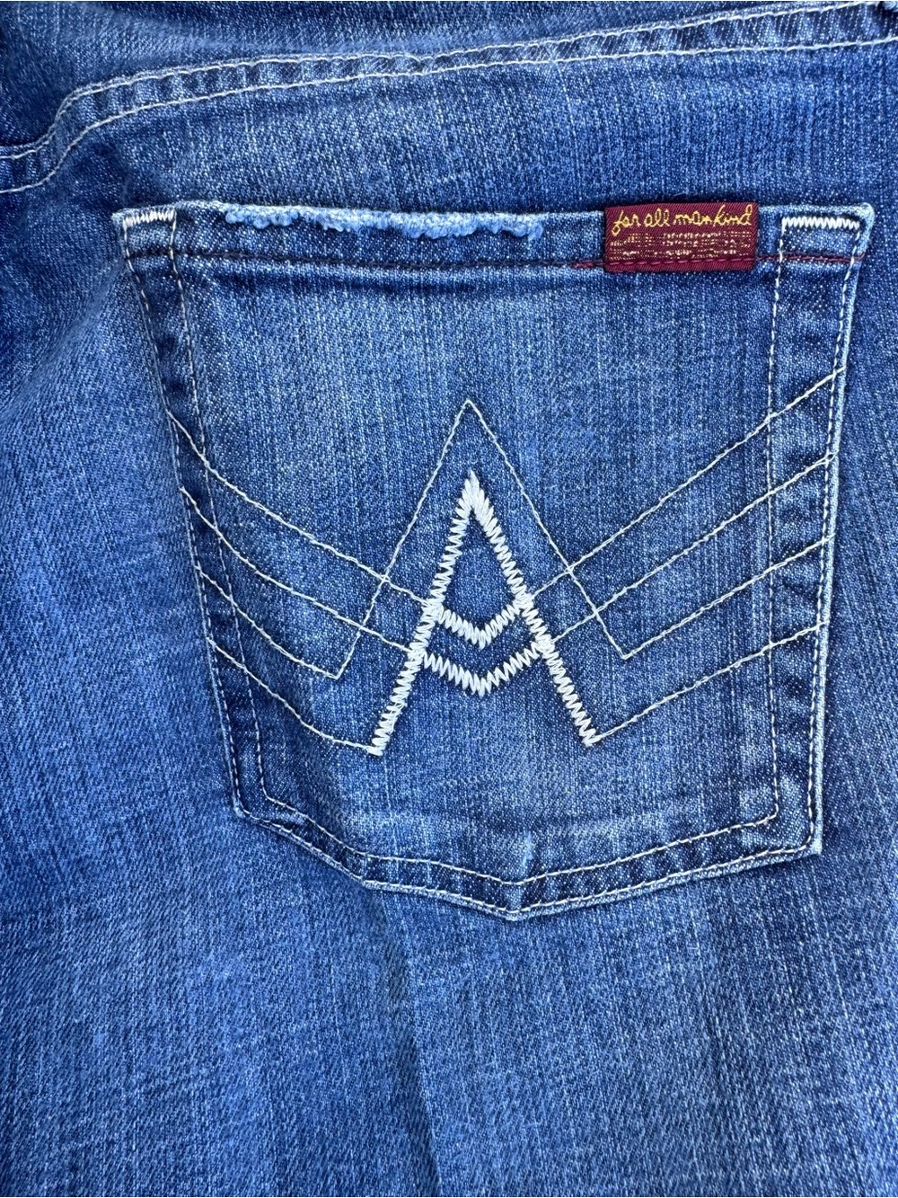 7 For All Mankind Women’s Blue Denim Jeans with Signature Back Pocket